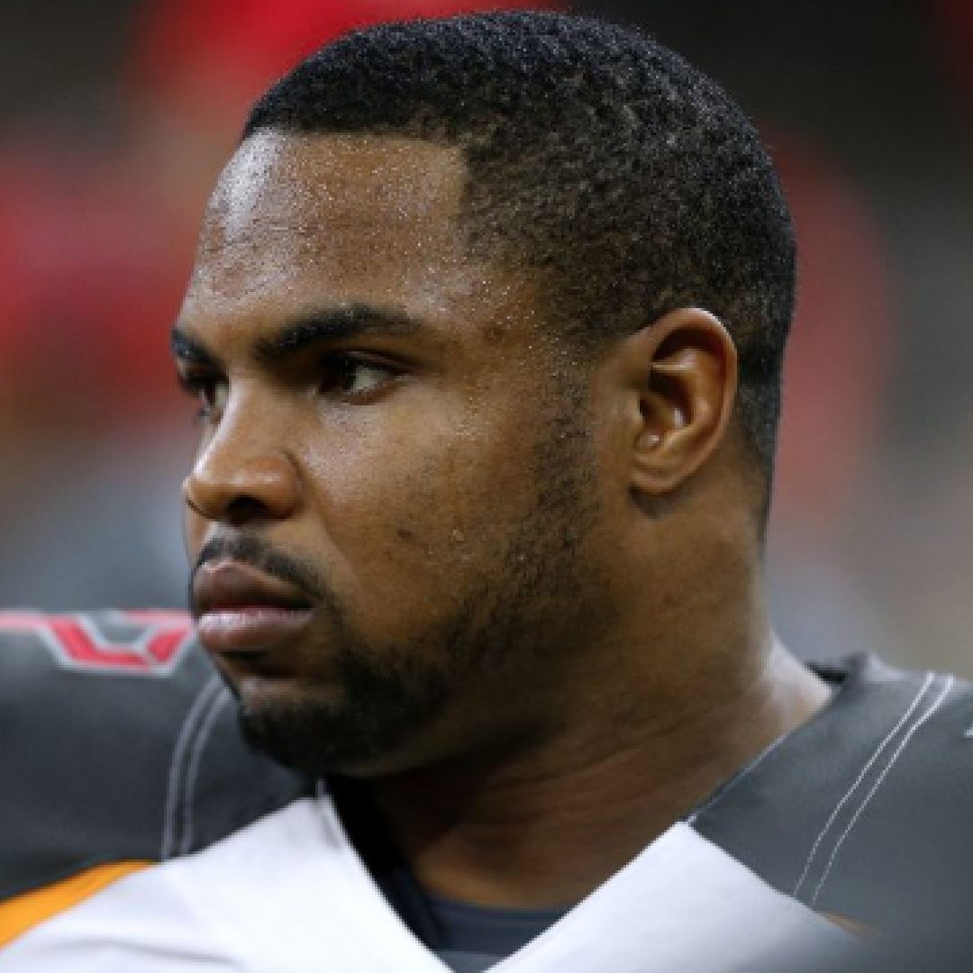 Former Tampa Bay Buccaneers Running Back Doug Martin Dies at 36 - Reference Image
